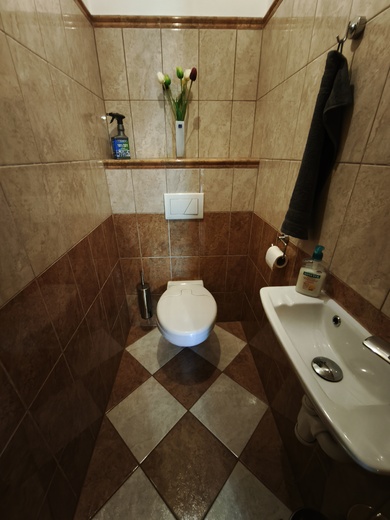 samostatné WC přízemí